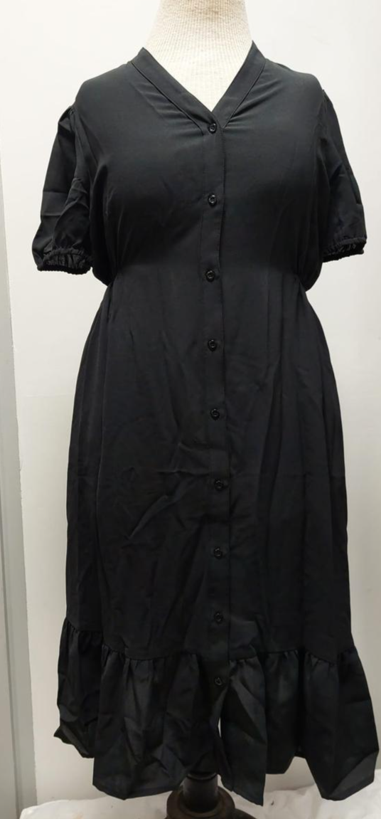 Petite robe noir fluide Comme neuf -  reconditionné disponible sur Label Emmaüs